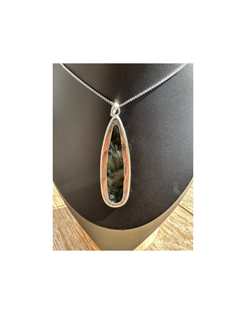 PENDENTIF SERAPHINITE ARTISANAL ATELIER 2F UNILLIANCE MINERAUX